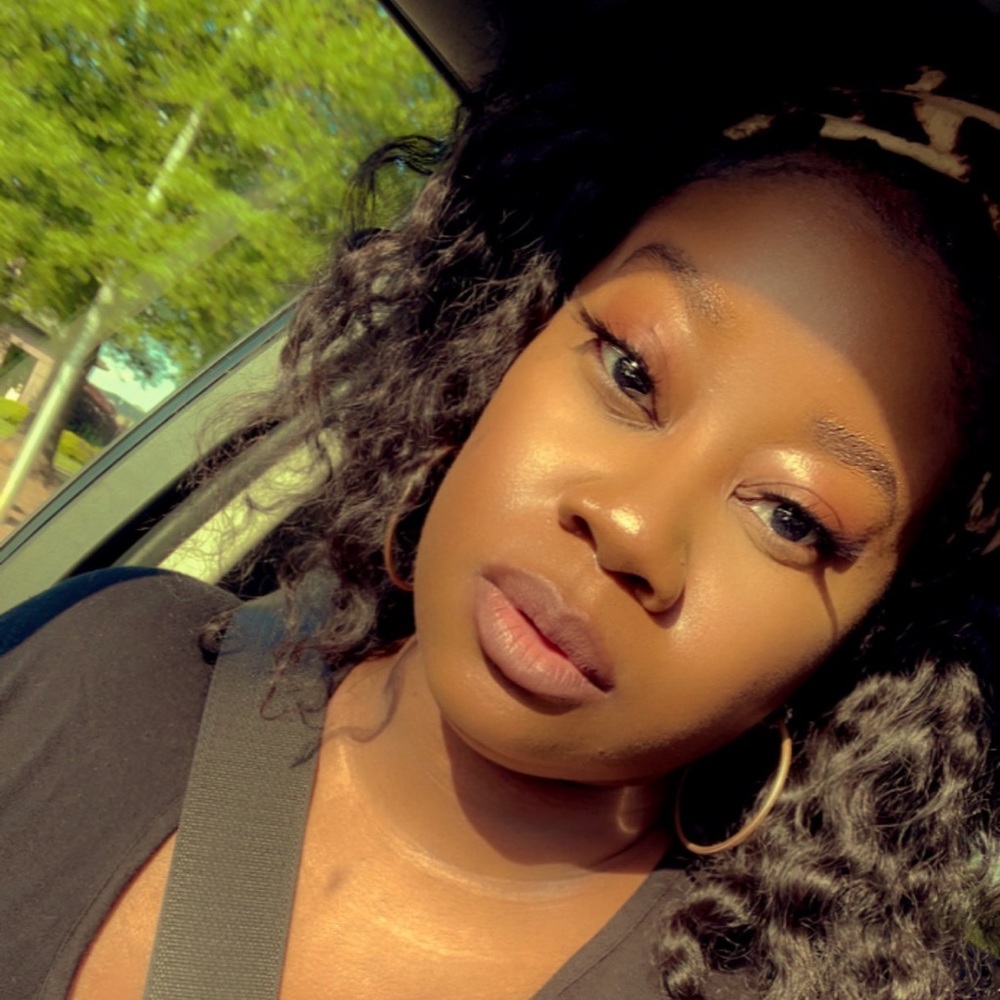 Meet your Posher, Tosha